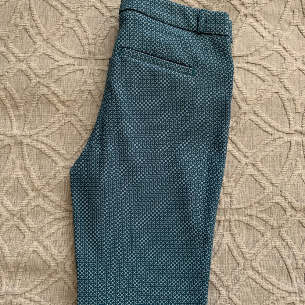 Banana Republic teal pattern pants 💠